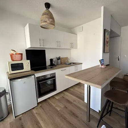 T2 Dans Front De * לאקאנו