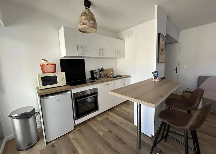 T2 Dans Front De * לאקאנו